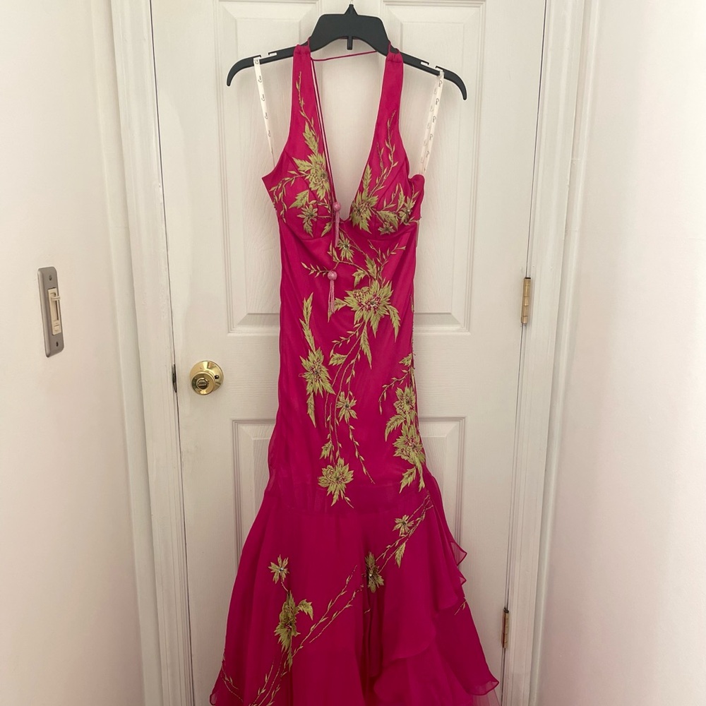 Vibrant Pink Floral Dress 🌸